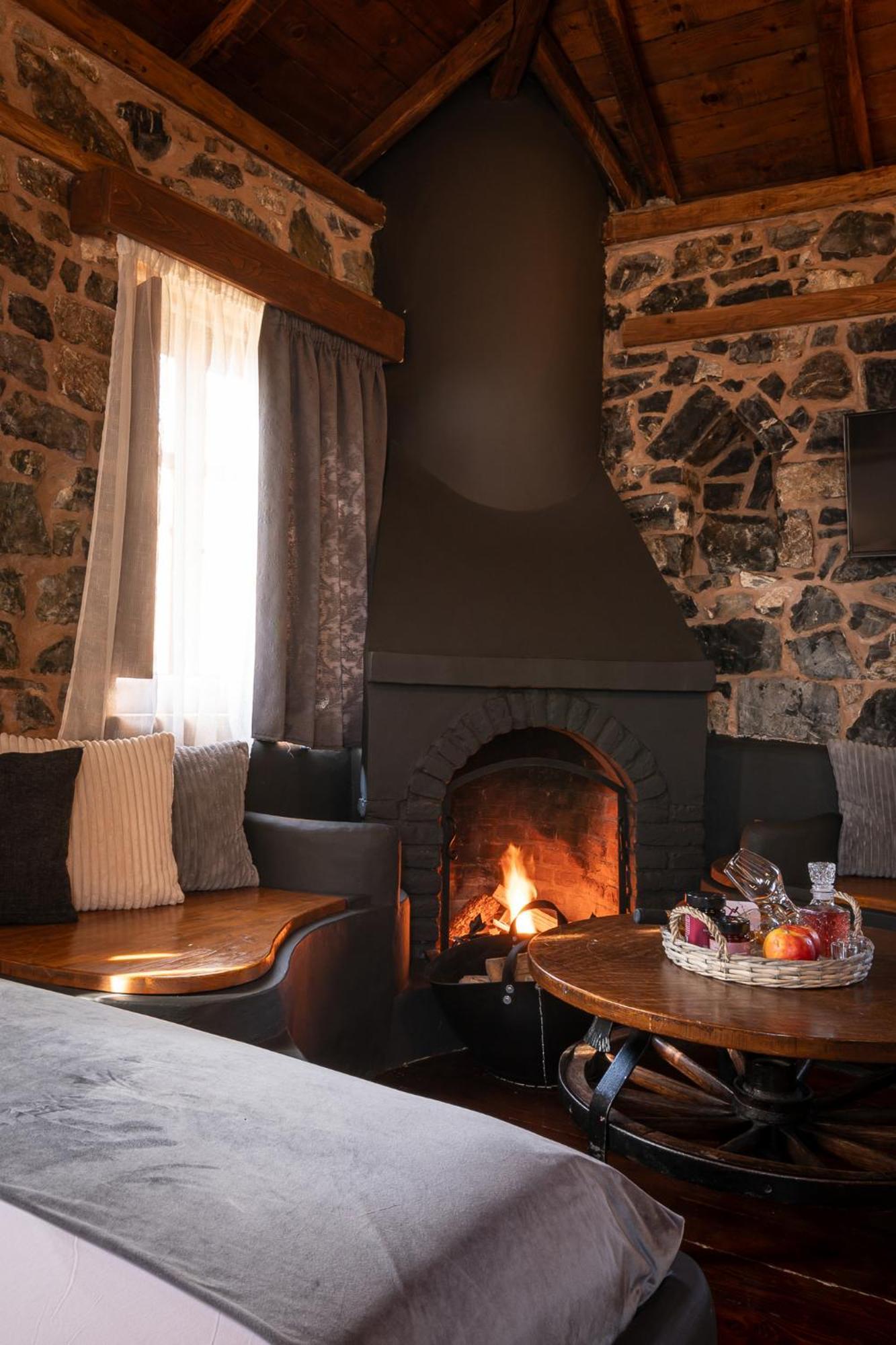 4 Seasons Premium Chalet Agios Athanasios  Bagian luar foto