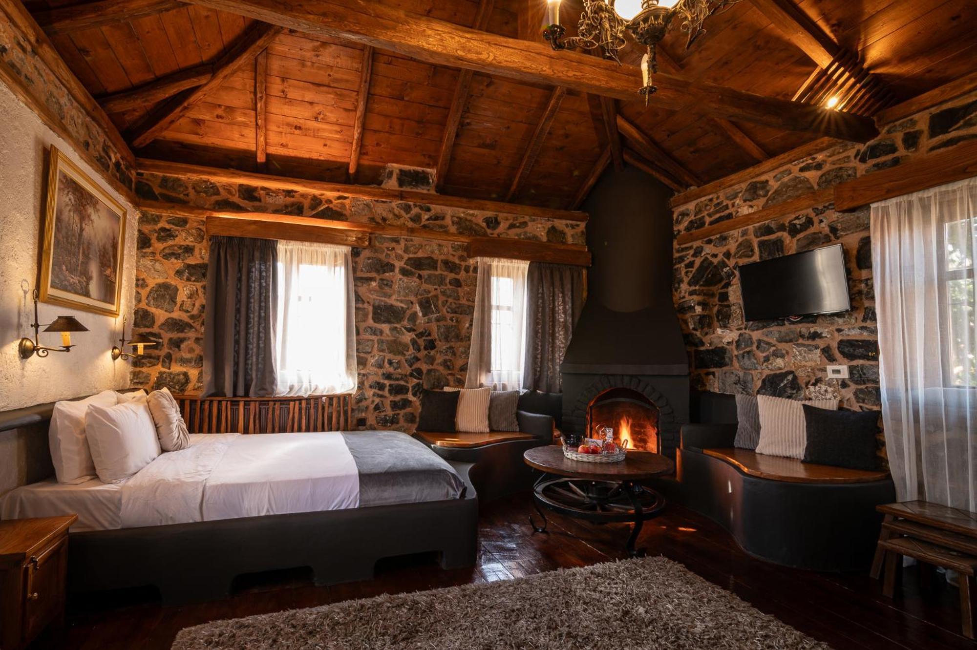 4 Seasons Premium Chalet Agios Athanasios  Bagian luar foto